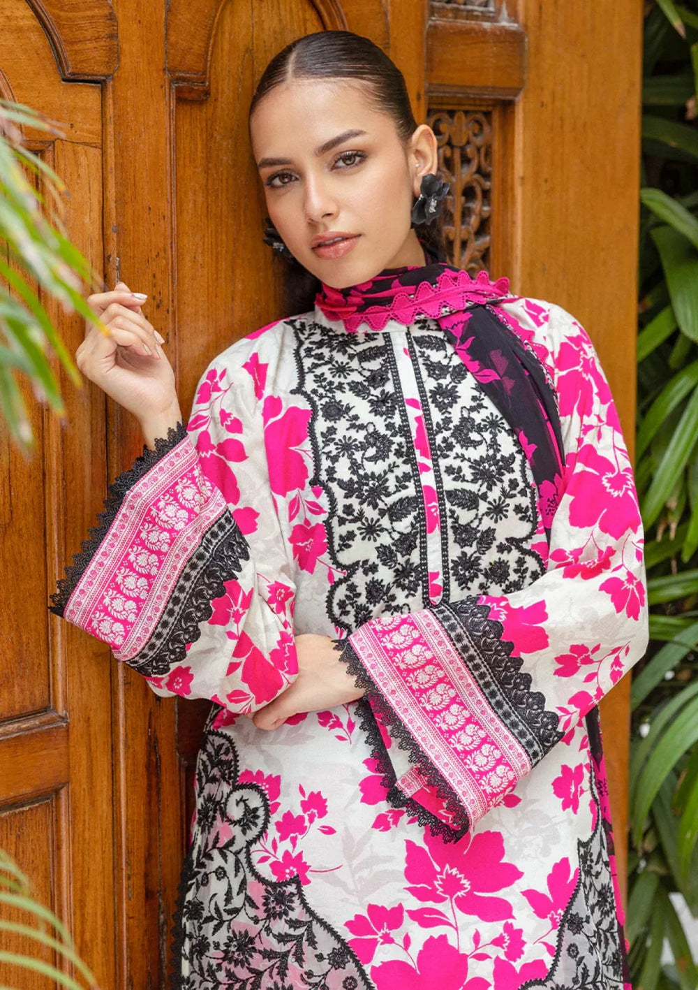 Zainab Chottani Nysa Fuchsia Digital Lawn | Unstitched Luxury Ensemble