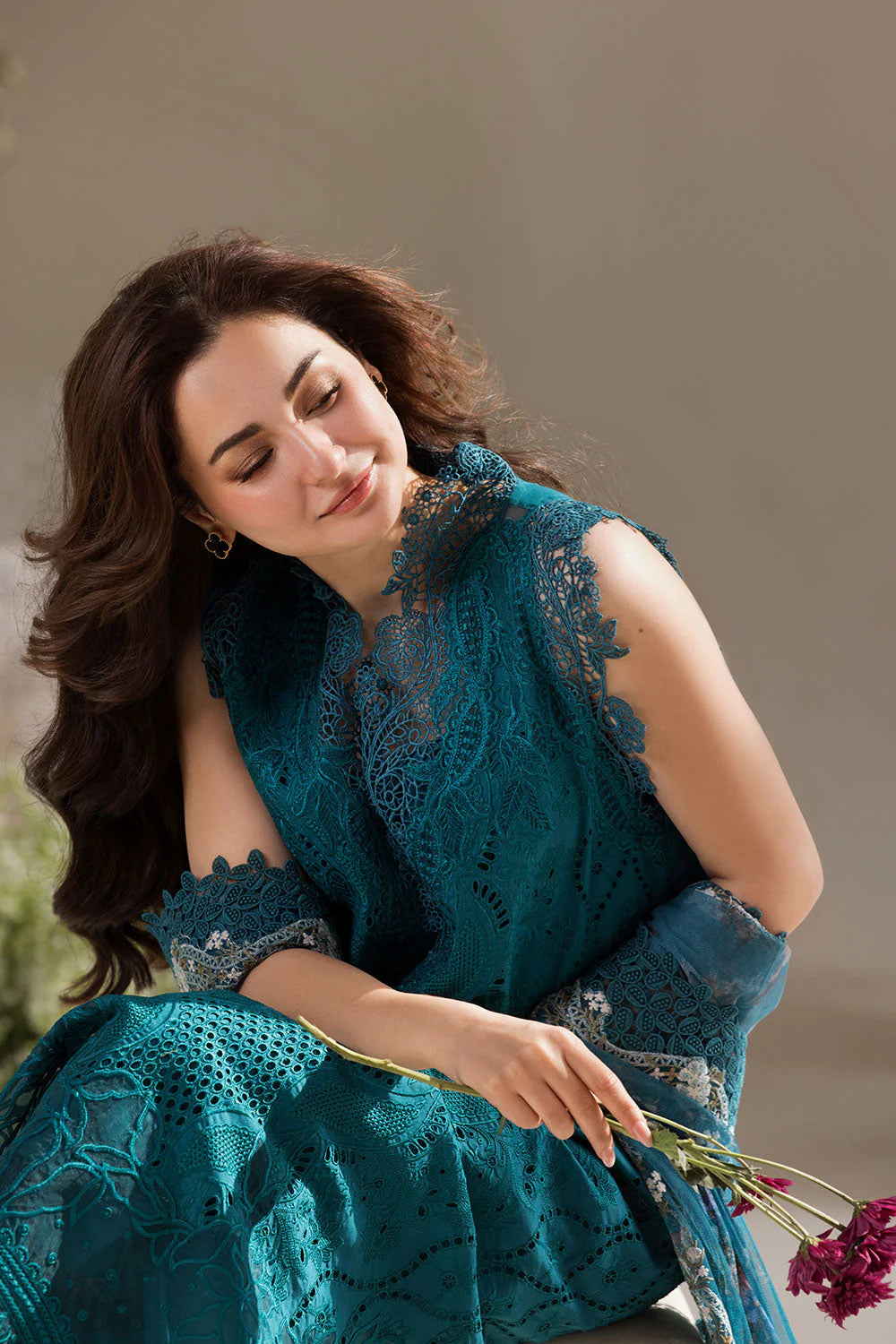 Artisanal Chikankari Cotton Suit | Pearl-Embellished Daman & Khaadi Net Dupatta