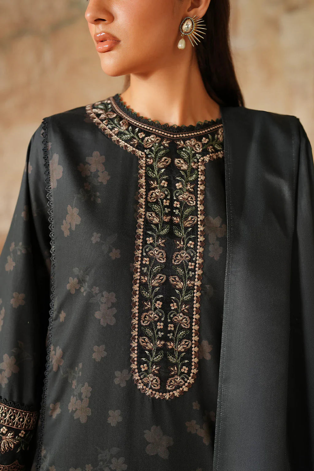 The Majestic Silhouette: Digital Lawn Ensemble with Heavy Embroidered Chiffon Dupatta
