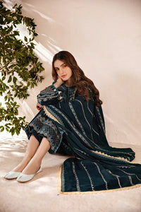 Signature Embroidered Lawn Unstitched 3PC | Delicate Daman Patch & Printed Monarch Voil Dupatta