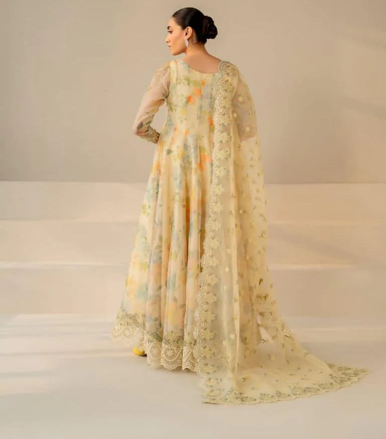 The Artisanal Legacy: Digital Lawn Ensemble with Aplic & Embroidered Chiffon Dupatta