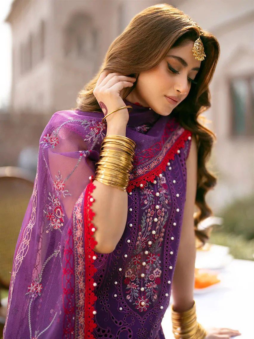 The Regal Chikankari Masterpiece: Heavy Embroidered 3-PC Lawn Suit with Net Dupatta